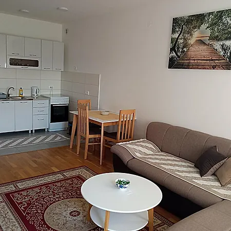 Apartment Renta *