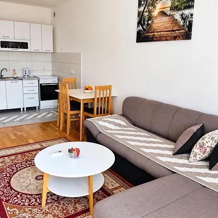 Apartman Renta *